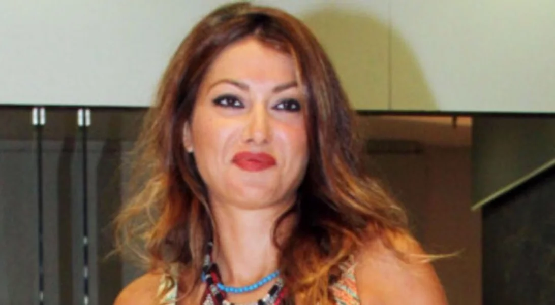 Κλέλια Ρένεση | Εξόρμηση στην παραλία ένα μήνα μετά τη γέννηση της κόρης της!