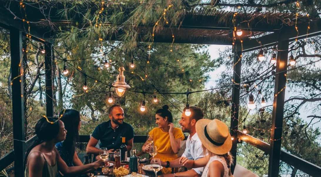 Ζώδια και φιλία | Ποιοι είναι οι καλύτεροι συνδυασμοί;