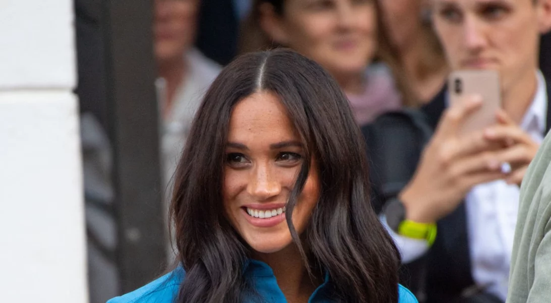 Meghan is back | Oι λεπτομέρειες που δείχνουν ότι επέστρεψε στο παλιό εαυτό της, πριν μπει στα καλούπια της βασιλικής οικογένειας