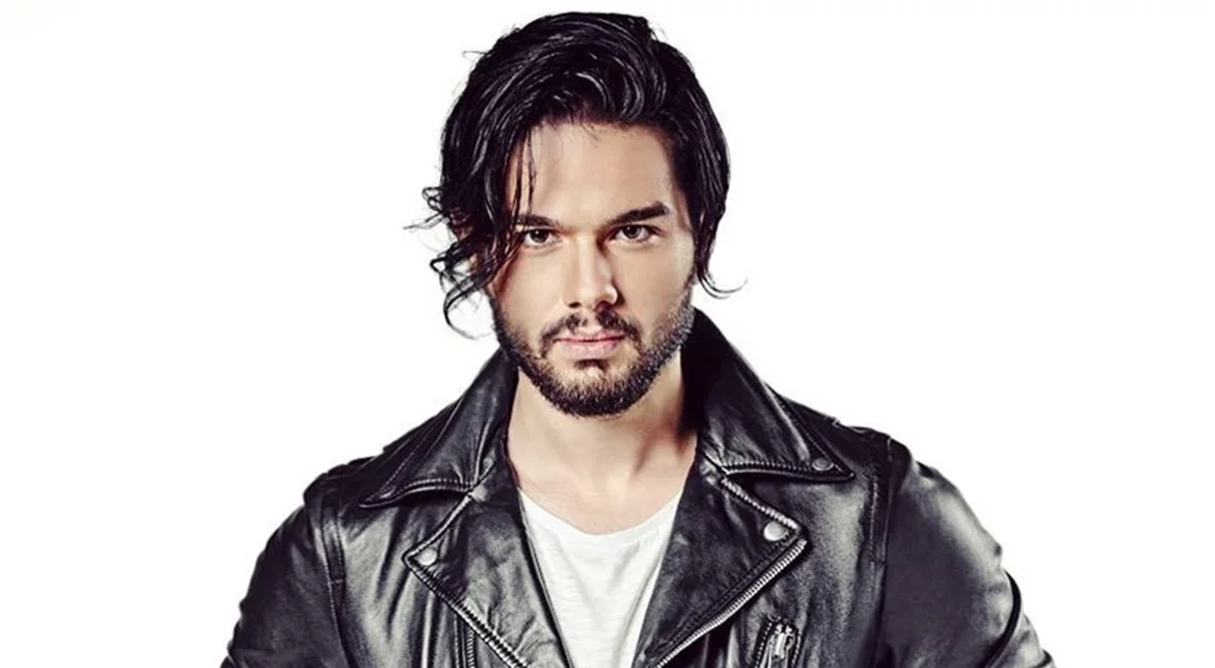 Πασίγνωστη ηθοποιός αποθεώνει τον Χρήστο Μάστορα