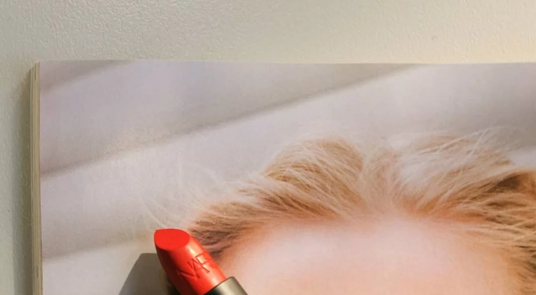 Κέρδισε 2 κραγιόν από NARS σε έναν τέλειο διαγωνισμό που δεν πρέπει να χάσεις!