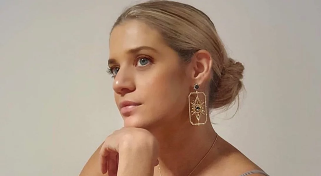 Τζένη Θεωνά | Δεν φαντάζεσαι σε ποια απόχρωση έβαψε τα μαλλιά της (pic)