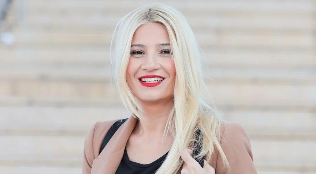 Η Φαίη Σκορδά φόρεσε το τέλειο σύνολο για αυτόν τον καιρό