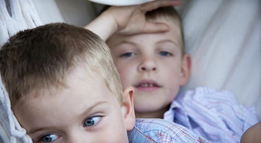 «Το πιο ωραίο δώρα που μπορείς να κάνεις στο παιδί σου είναι να το αφήσεις ήσυχο»