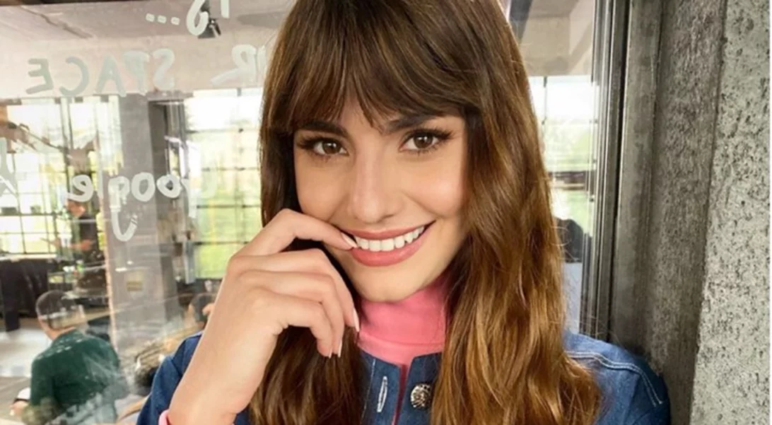 ΒΙΝΤΕΟ: Η Ηλιάνα Παπαγεωργίου δείχνει πώς κάνει το μακιγιάζ της