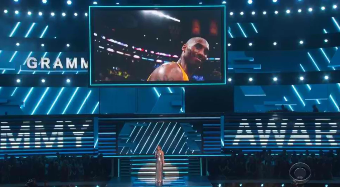 Grammy 2020 | Η Alicia Keys άνοιξε τη βραδιά με αφιέρωμα στον Kobe Bryant: «Η Αμερική έχασε έναν ήρωα»