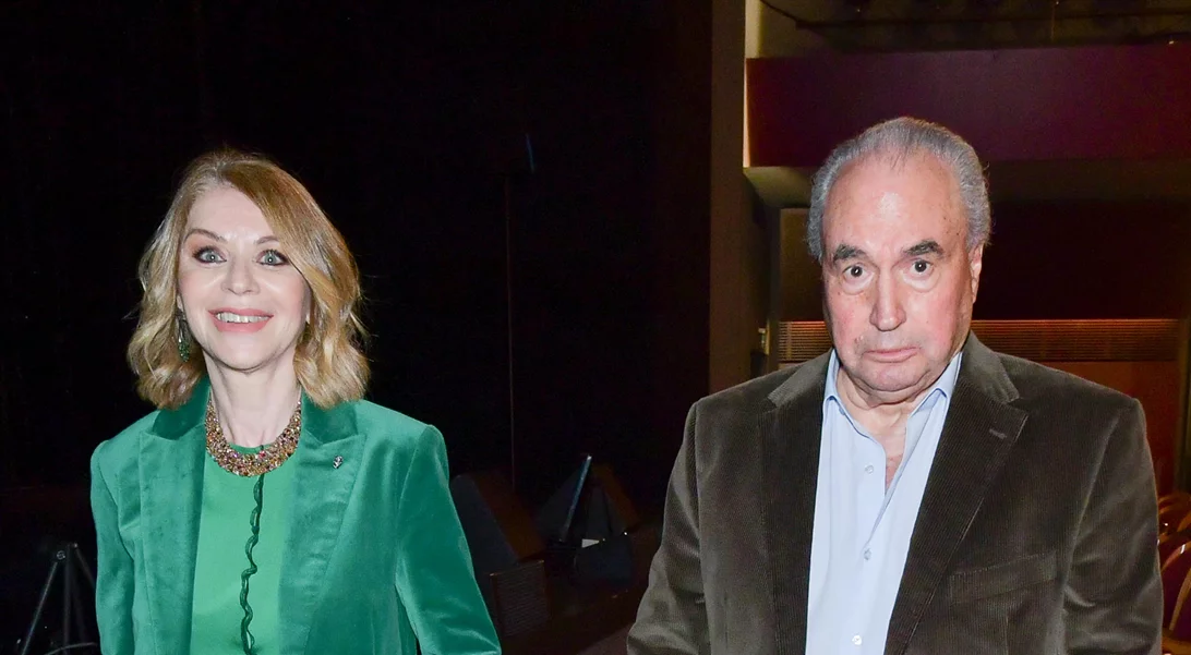 Έλλη Στάη | Η θεατρική έξοδος με τον σύντροφό της, Νίκο Μουνδρέα