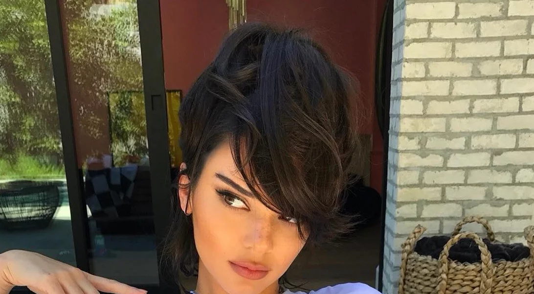 Η Kendall Jenner έκανε το πιο πρωτότυπο ανοιξιάτικο μακιγιάζ που είδαμε σήμερα