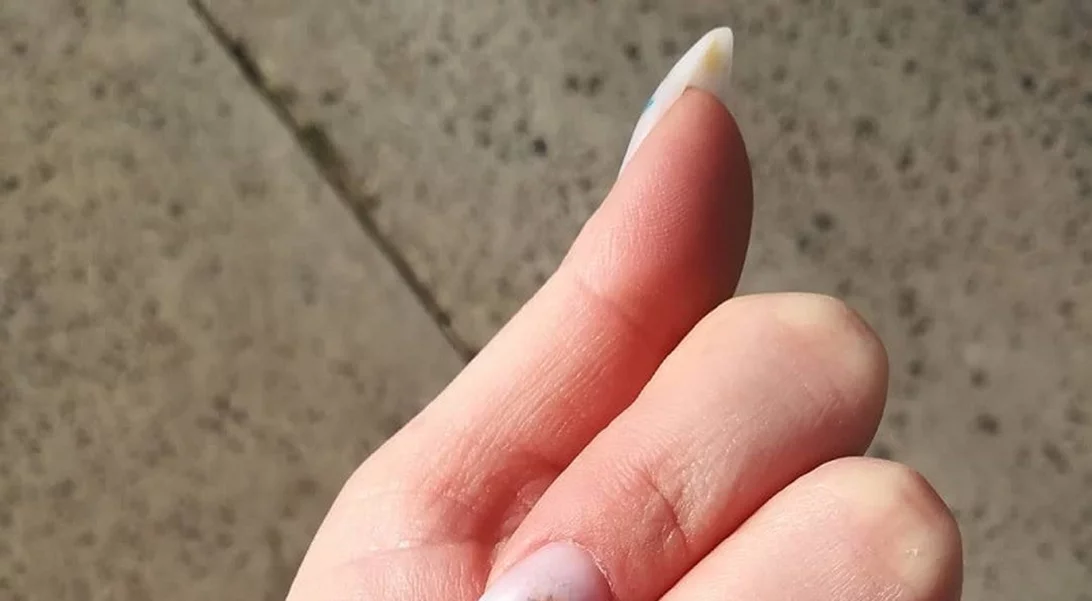 Milkbath nails | Το μανικιούρ που μοιάζει με απολαυστικό και χαλαρωτικό μπάνιο με γάλα