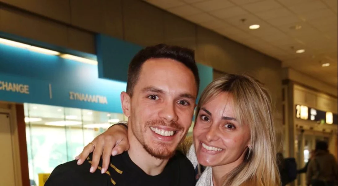 «I'm a mess» | Η Βασιλική Μιλλούση οργανώνει τη ντουλάπα της - Πλάνα από το γεμάτο ρούχα υπνοδωμάτιό της