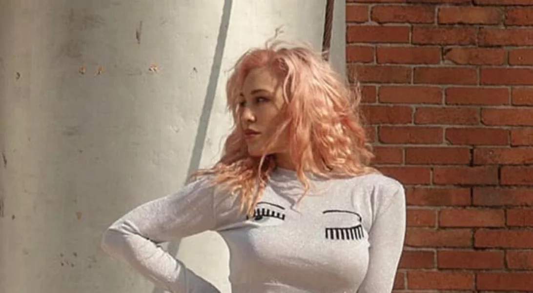 Πηνελόπη Αναστασοπούλου | Ποζάρει με hot σορτσάκι μετά την απώλεια επτά κιλών λίπους