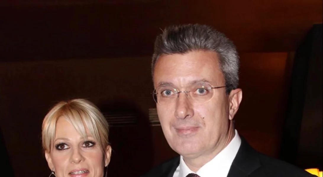 Νίκος Χατζηνικολάου | Η φωτογραφία με την κόρη του στη θάλασσα