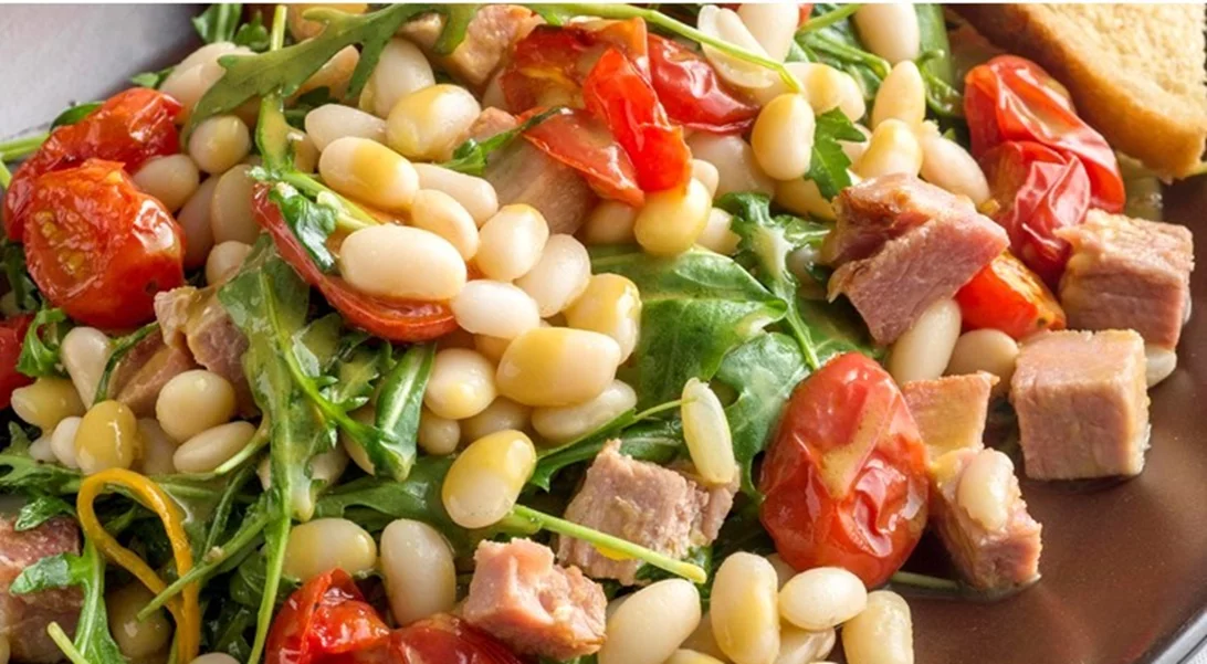 Σαλάτα με φασόλια και σύγκλινο