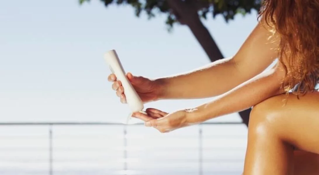 Πώς βάζουμε αντηλιακό; 5 top tips που πρέπει να γνωρίζεις