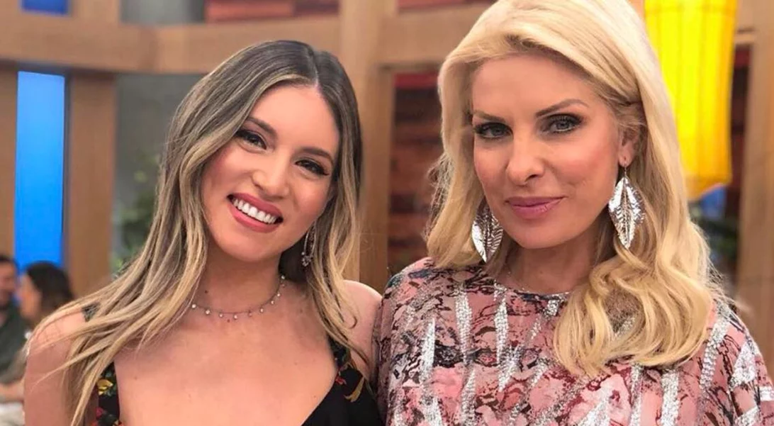 Αθηνά Οικονομάκου-Ελένη Μενεγάκη | Ο διάλογος στα social media και το σχόλιο της παρουσιάστριας