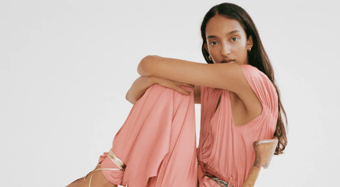 Τα φορέματα που πρέπει να δεις αν είσαι καλεσμένη σε καλοκαιρινό γάμο