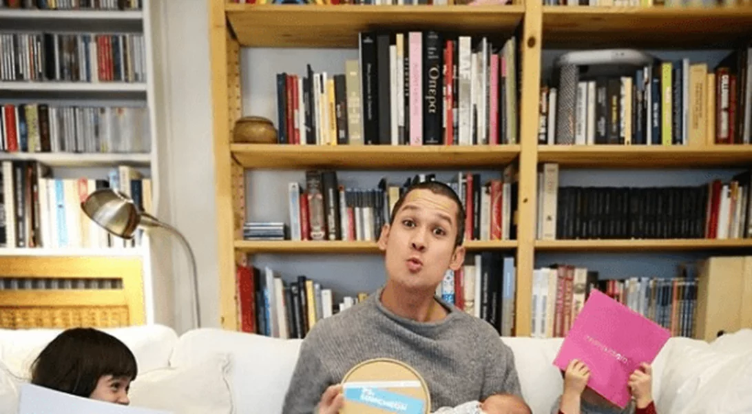 Σωτήρης Κοντιζάς | Φωτογραφίες από το cozy σπίτι στο οποίο μένει με την οικογένειά του