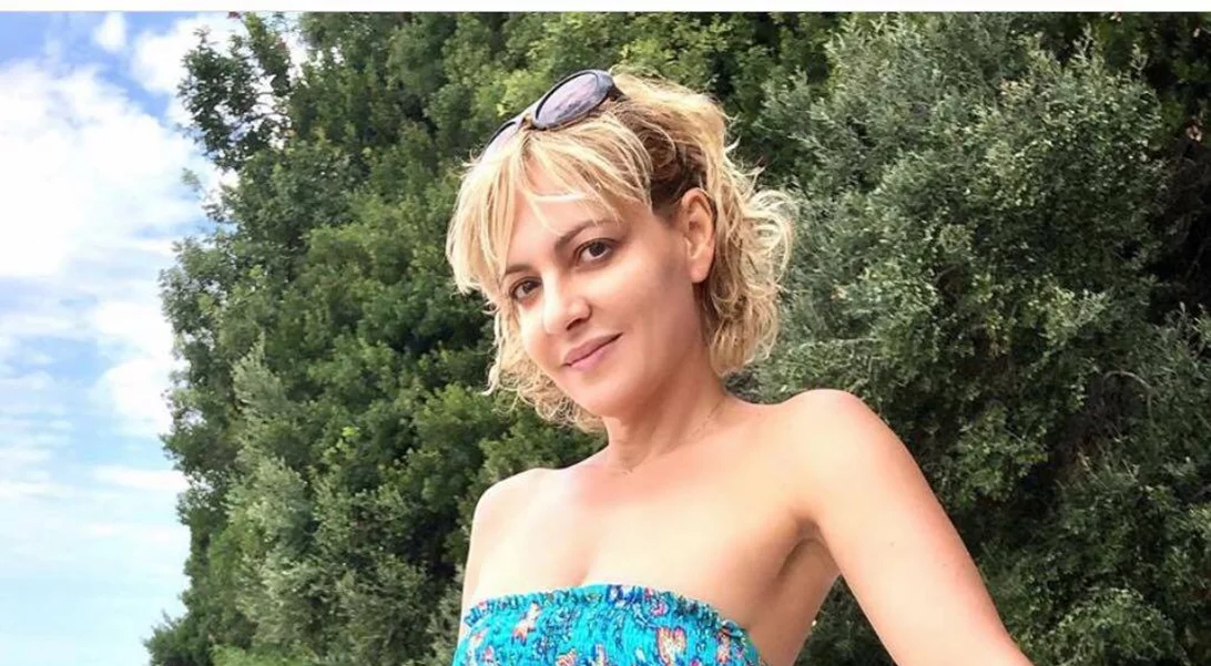 Υρώ Λούπη | Η σπάνια φωτογραφία της με μαγιό και η απίστευτα fit σιλουέτα της