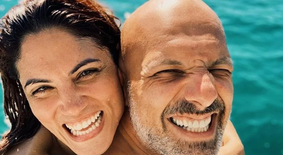 Νίκος Μουτσινάς - Μαίρη Συνατσάκη | Αναβιώνουν τον θρυλικό καυγά Τριφύλλη - Γκλέτσου & το αποτέλεσμα είναι επικό