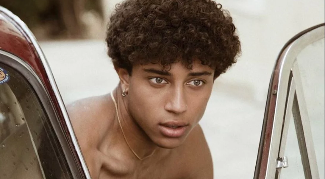 Ο Ηρακλής Τσουζίνοφ δηλώνει ερωτευμένος