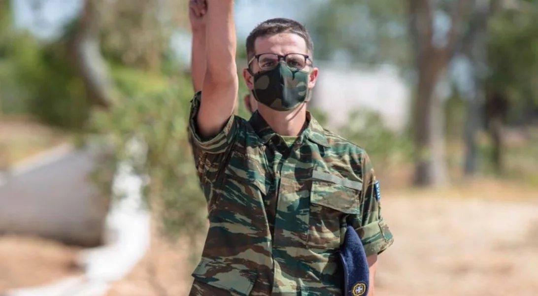 Κυριάκος - Μαρέβα Μητσοτάκη | Ο γιος τους, Κωνσταντίνος, ορκίστηκε φαντάρος