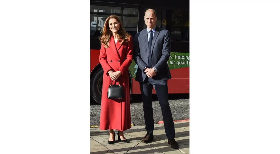 Ένα εστιατόριο fast food τράβηξε την προσοχή του πρίγκιπα William και τα tweets είναι ξεκαρδιστικά