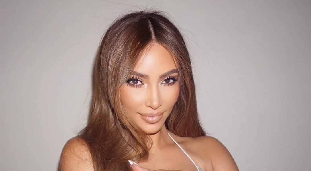 Το νέο χρώμα μαλλιών της Kim Kardashian είναι η απόλυτη τάση του χειμώνα