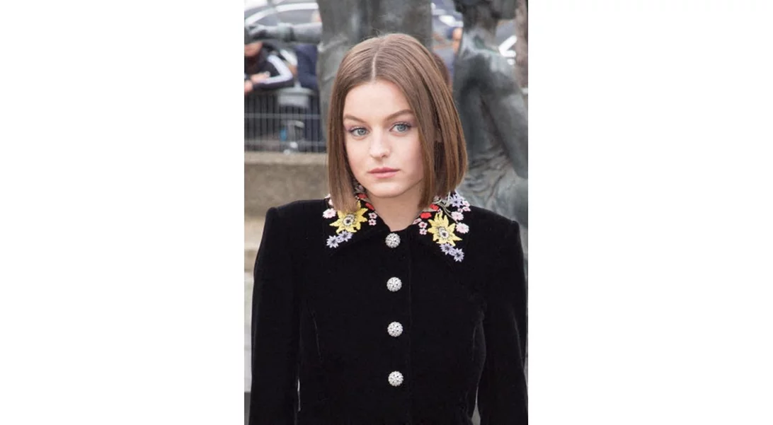 Η Emma Corrin δεν θα ήθελε να συναντήσει τους πρίγκιπες William και Harry