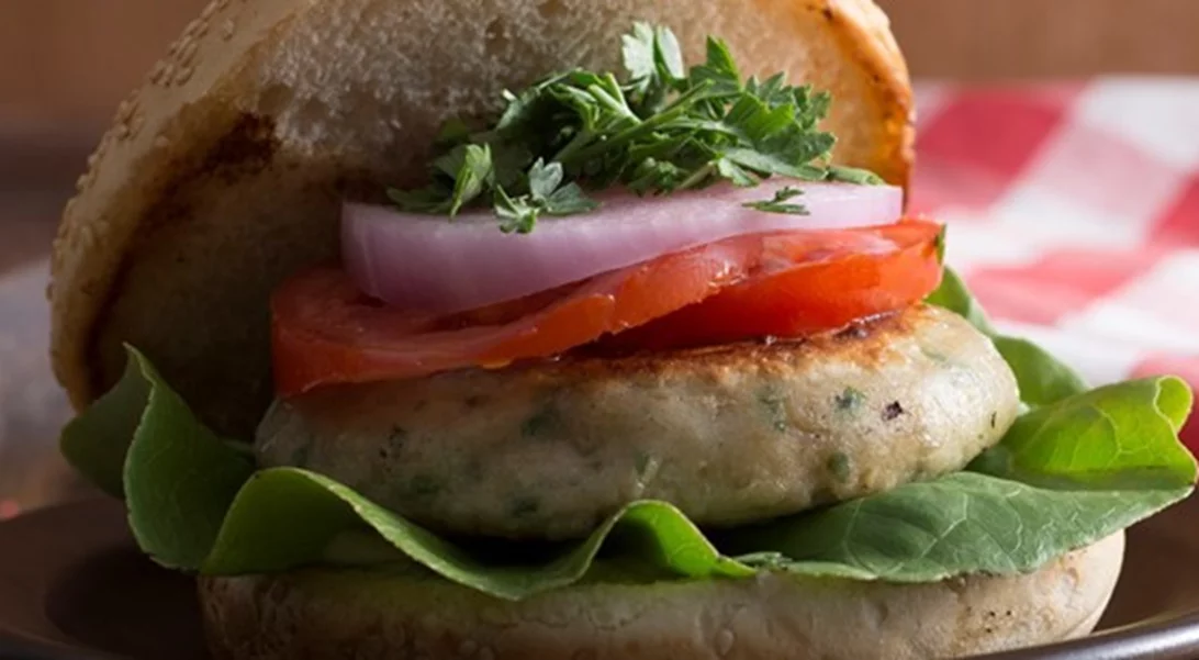 Η συνταγή της ημέρας | Burger φασολιών