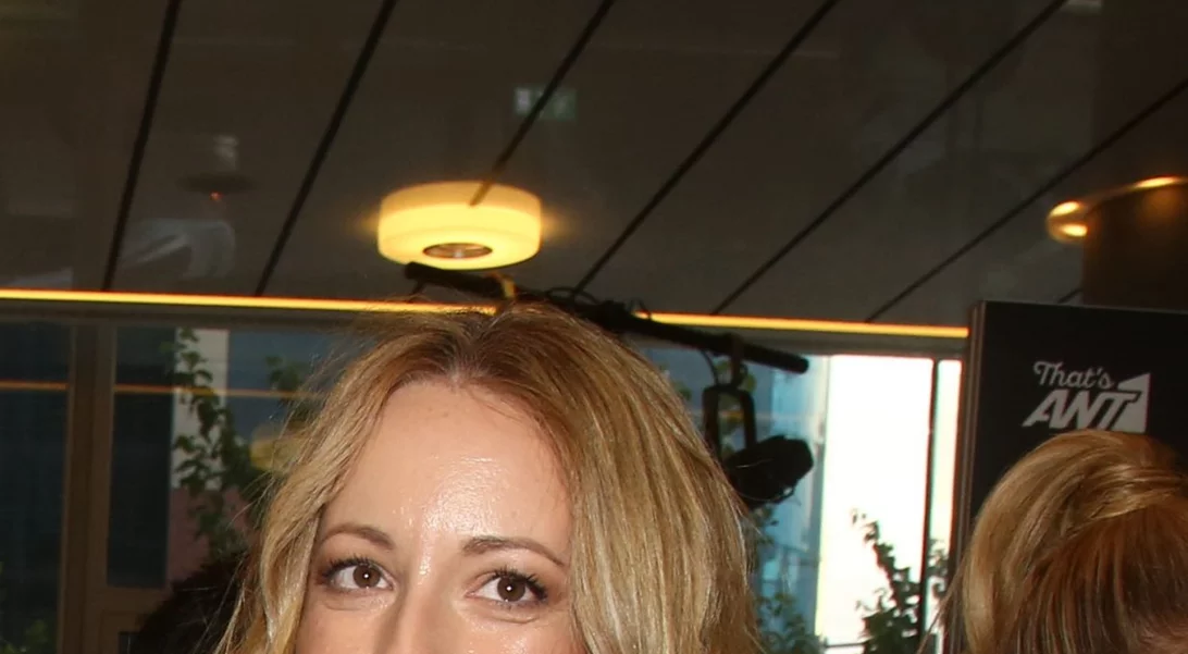 Αφροδίτη Γραμμέλη | «Στην Ελλάδα δεν υπάρχει σχολή τηλεόρασης. Να το πάρουμε απόφαση;»