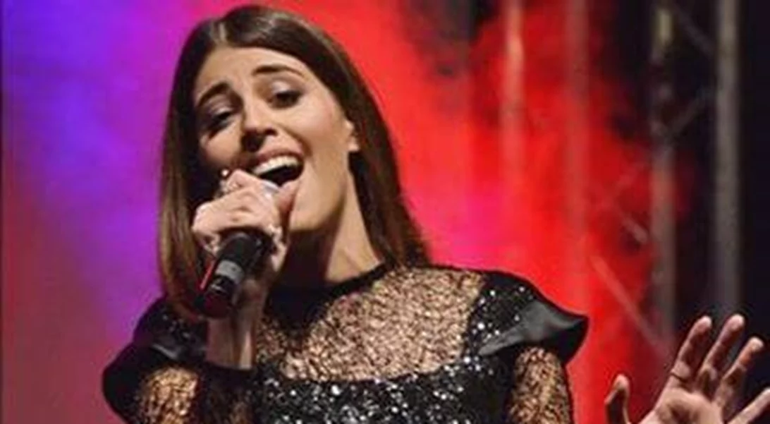 Demy: Τι φόρεσε στη χριστουγεννιάτικη εκδήλωση του Golden Hall 