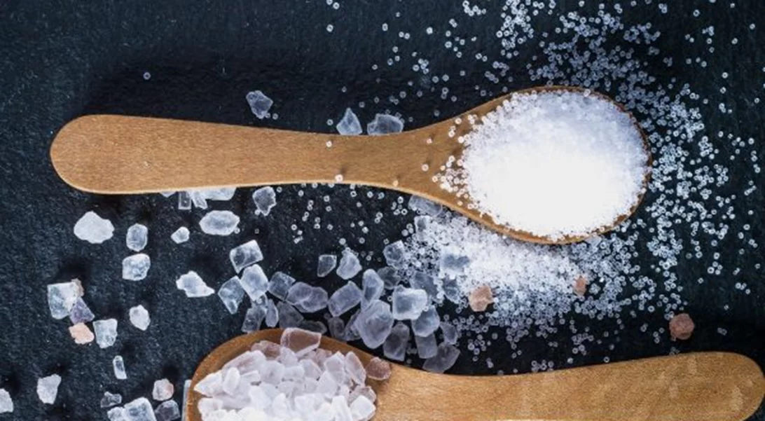 Σε ποιες τροφές βρίσκεται το κρυμμένο αλάτι και για ποιους λόγους να το μειώσεις;