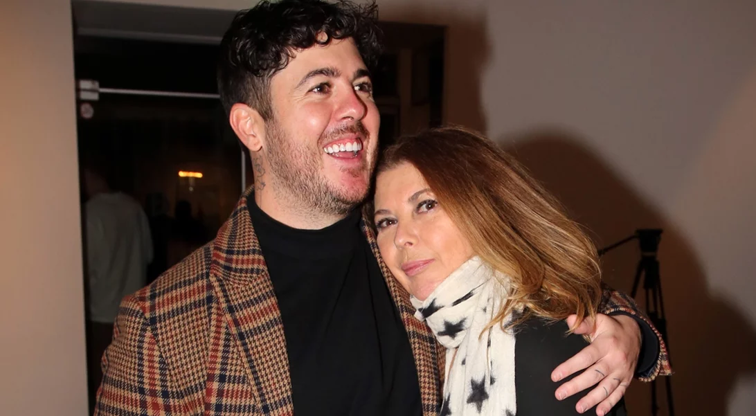 Μιχαήλ Βαρθακούρης: "Η μητέρα μου είναι δύναμη για μένα. Με έμαθε να σέβομαι τη γυναίκα, τον άνθρωπο"