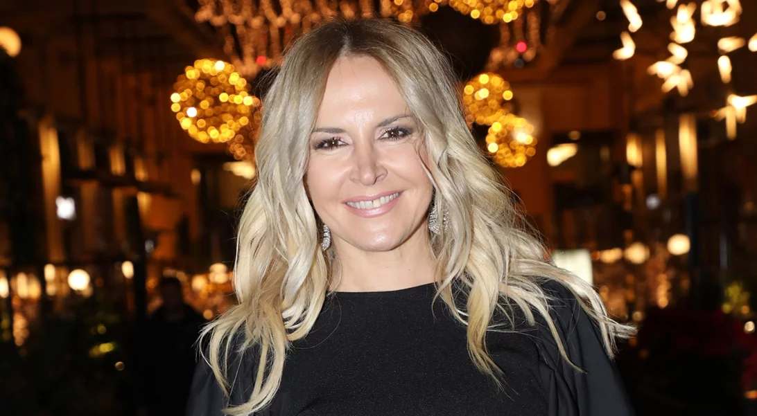 Για τη Μαρία Ανδρούτσου είναι ακόμα καλοκαίρι | Η φωτογραφία με σέξι ολόσωμο μαγιό που αναδεικνύει το κορμί της