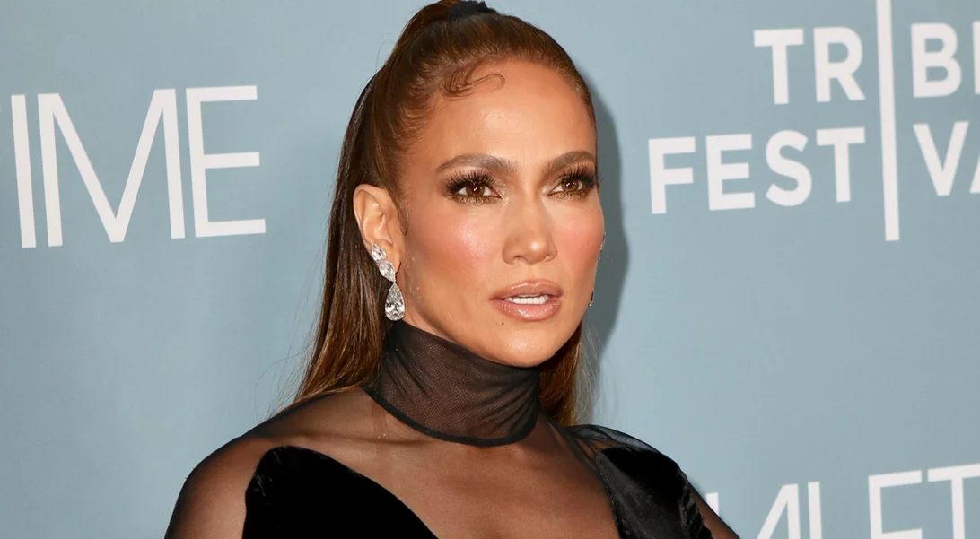 Αυτό είναι το πρόγραμμα γυμναστικής και διατροφής της Jlo