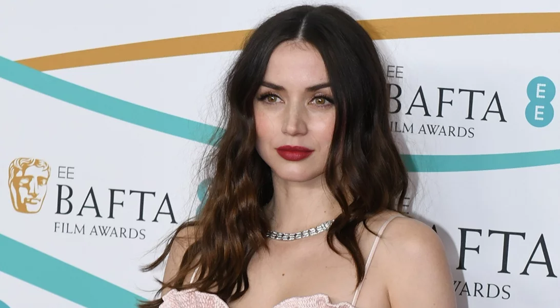 Ana De Armas | "Αν ήταν στο χέρι μου, θα διέγραφα το Instagram αυτή τη στιγμή"