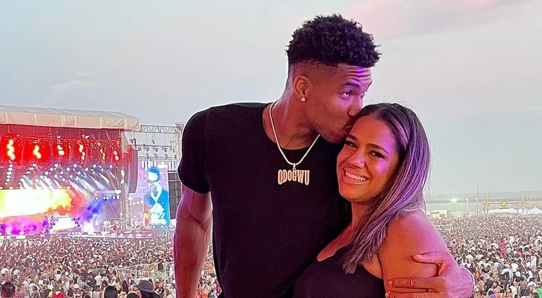 Ο Γιάννης Αντετοκούνμπο σε χαλαρή βόλτα στην Αθήνα λίγο πριν το γάμο του