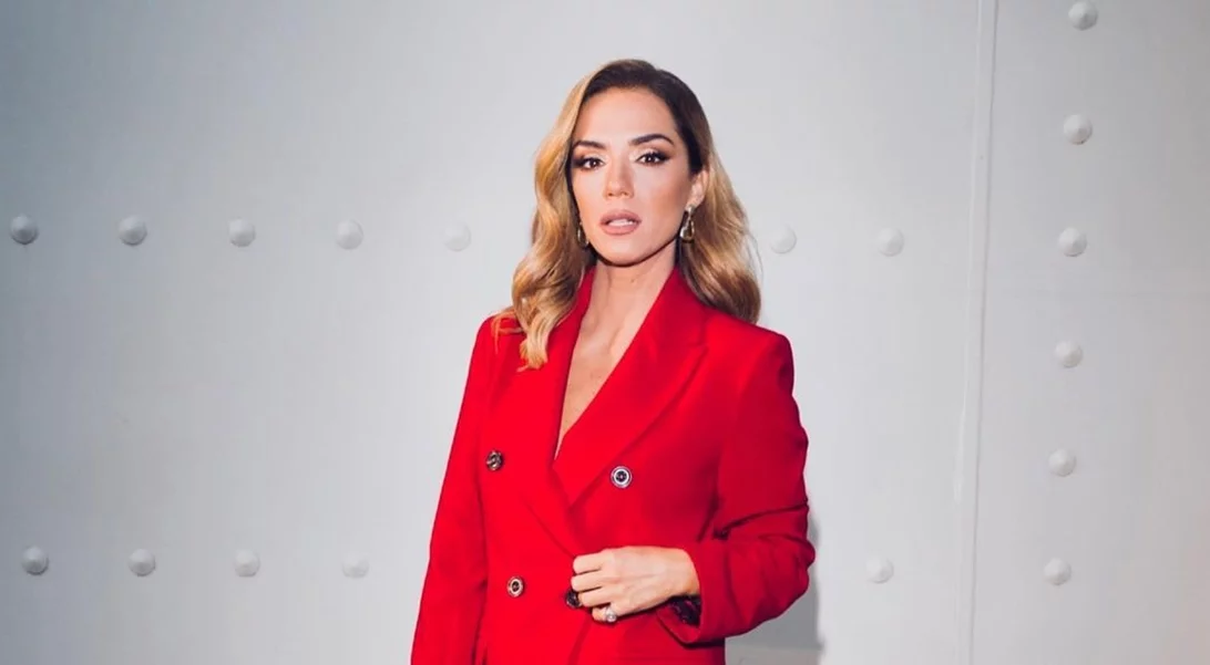 Μα πόσο μεγάλωσε | Η κόρη της Βάσως Λασκαράκη είναι το πιο όμορφο κορίτσι με τα πιο εντυπωσιακά μαλλιά