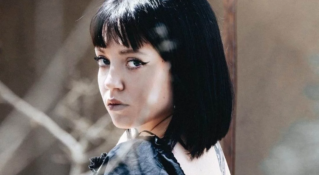 "Έχω δεχθεί αρνητικά σχόλια. Μου ‘χε γράψει ένας: Πού πας να γίνεις τραγουδίστρια με τόσα κιλά;"