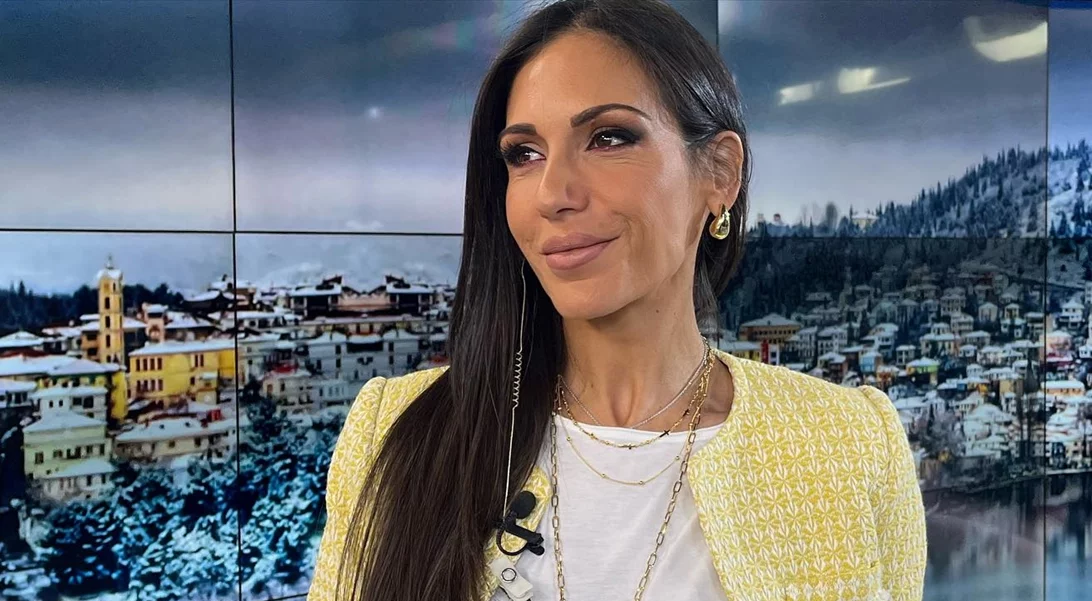 Η Ανθή Βούλγαρη με το χρώμα στο μακιγιάζ που κολακεύει άψογα τα καστανά μάτια