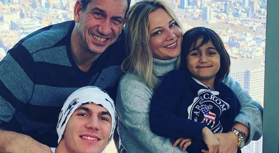 Νάνσυ Ζαμπέτογλου - Νάσος Γαλακτερός | Πλάνα από το μοντέρνο σπίτι τους στα Μελίσσια