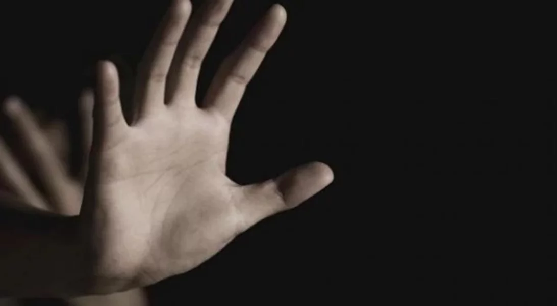 Φρίκη στη Θεσσαλονίκη | 12χρονος κατήγγειλε ότι τον βίασε 15χρονος - Τον εξανάγκαζε να βλέπει πορνό ενώ τον κακοποιούσε