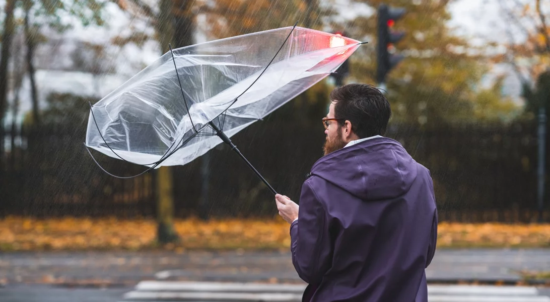 Ο καιρός σήμερα | Σταθερή θερμοκρασία με αραιή συννεφιά – Πού και πότε θα βρέξει