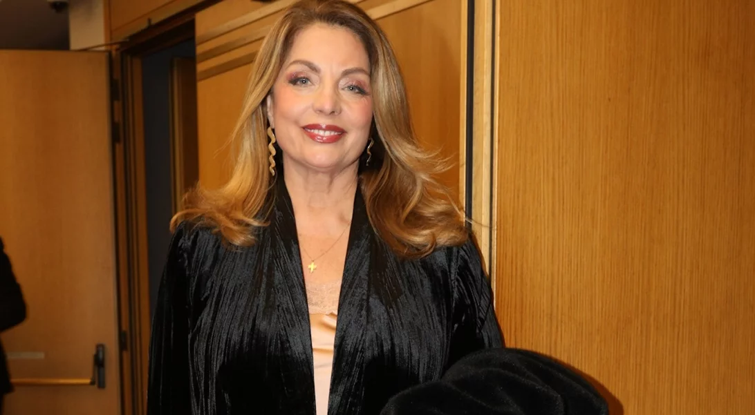 Καλλιτεχνική βραδιά για την Άντζελα Γκερέκου | Η θεατρική παράσταση που παρακολούθησε