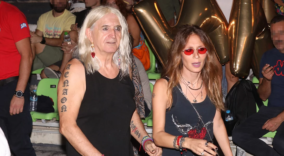 Έλενα Φερεντίνου | Μας δείχνει για πρώτη φορά το πρόσωπο του ενός έτους γιου της, καρπό του έρωτά της με τον Νίκο Καρβέλα