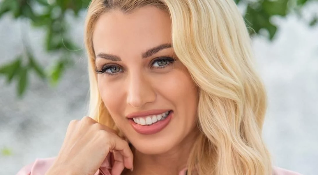 Η Κωνσταντίνα Σπυροπούλου πήγε στην εκκλησία με τον γιο της, Βλάσση, για την πρώτη του κοινωνία