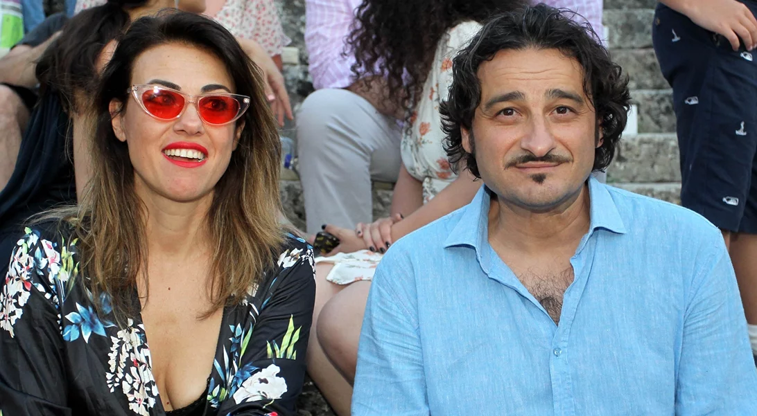 Η Λίνα Πρίντζου κάνει διακοπές στα Κουφονήσια και ποζάρει πιο αισθησιακά από ποτέ φορώντας μόνο το παρεό της