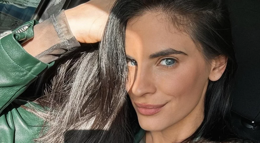 Η Χριστίνα Μπόμπα υιοθέτησε το αγαπημένο χτένισμα των Σκανδιναβών fashionistas