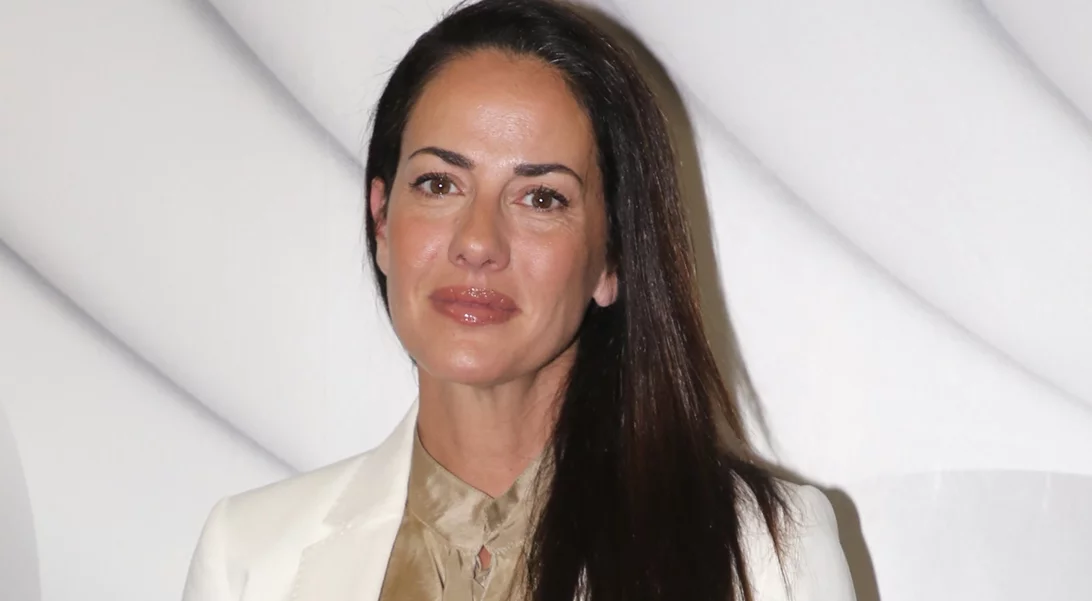 Η Εύη Αδάμ κάνει διακοπές στη Μύκονο μαζί με τις πανέμορφες κόρες της, Δανάη και Νεφέλη Λιβιεράτου