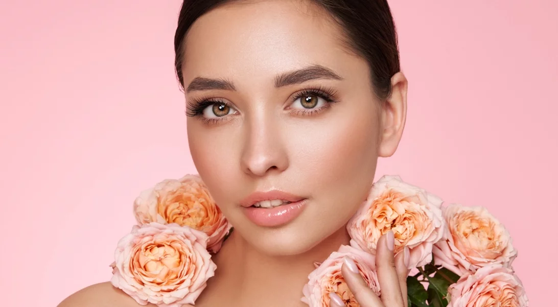 Τα προϊόντα που θα σου χαρίσουν την πιο ελαστική και φωτεινή επιδερμίδα